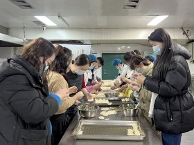 冬至餃子香，情深意更濃——新能源公司開展冬至包餃子活動